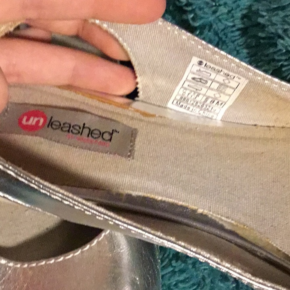 Shiny Flats - Picture 3 of 4